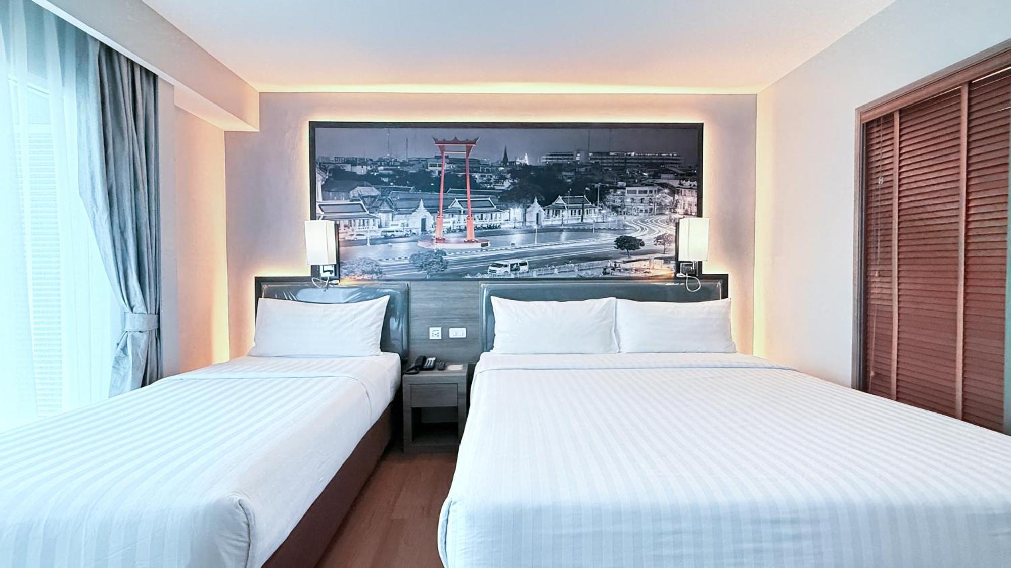 Citrus Sukhumvit 11 By Compass Hospitality Hotel Bangkok Exterior photo