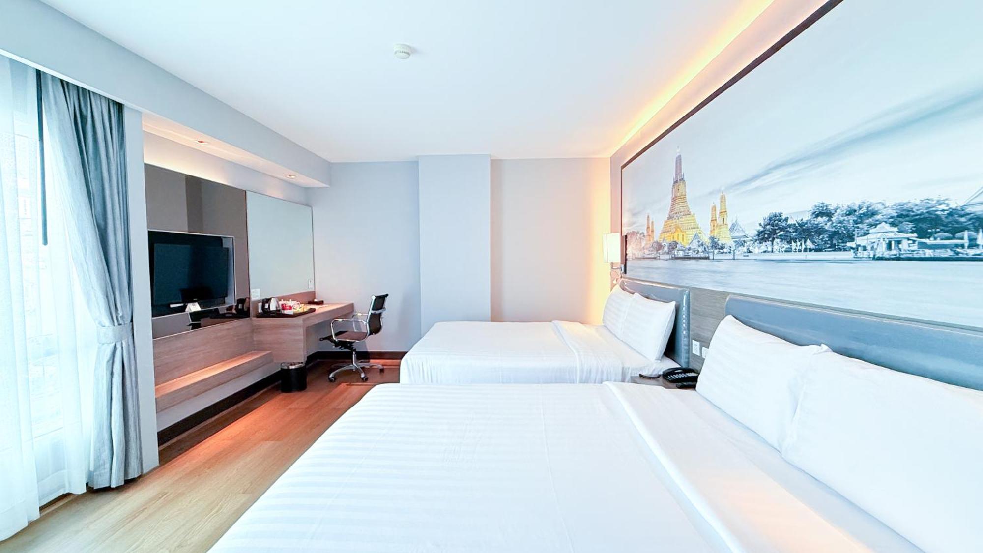 Citrus Sukhumvit 11 By Compass Hospitality Hotel Bangkok Exterior photo